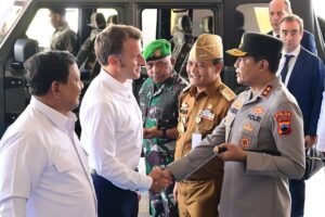Macron ke Borobudur Luthfi Yakin Pariwisata Terangkat