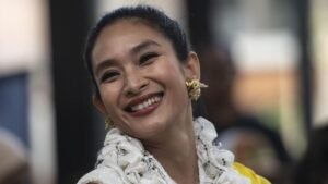 Alasan Happy Salma Kuliah Filsafat Hindu