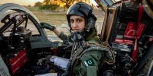 5 Fakta Ayesha Farooq Pilot Tempur Wanita Pertama Pakistan