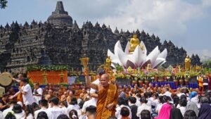 Jadwal dan Perayaan Trisuci Waisak 2025