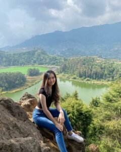 Menjelajahi Keajaiban Dataran Tinggi Dieng: Pesona Alam dan Warisan Budaya yang Memukau