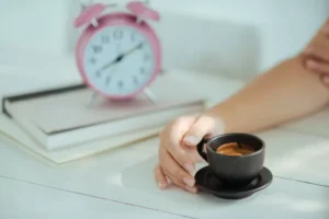 7 Kebiasaan Pagi Orang Sukses yang Bisa Anda Tiru (e-media.co.id)