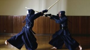 Kendo: Jalan Pedang yang Mengasah Jiwa dan Raga di Era Modern (e-media.co.id)