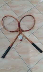 Memahami Raket Bulu Tangkis: Panduan Lengkap untuk Pemula hingga Profesional (dipersembahkan oleh e-media.co.id)