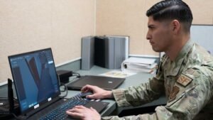 Logistik Udara dalam Operasi Militer Modern: Memastikan Keunggulan di Langit dan di Darat